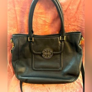 Tory Burch black leather Amanda crossbody purse